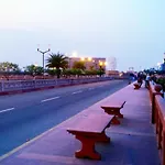 Goroomgo Kanha Inn Lucknow